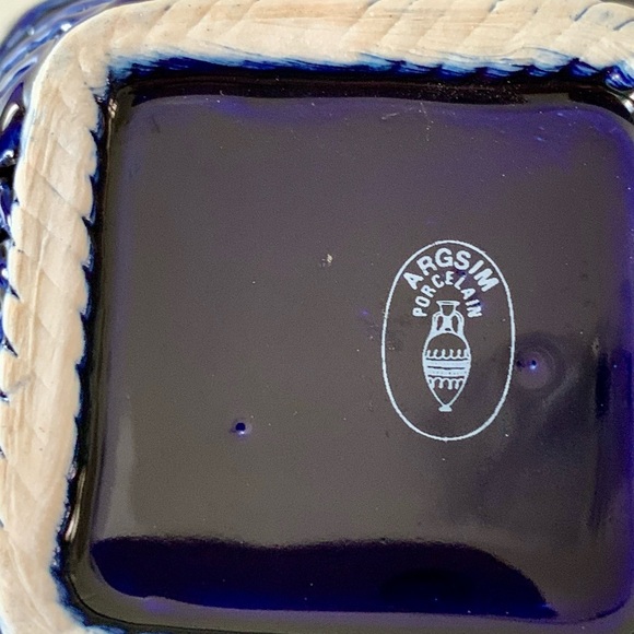 Vintage Arguing Cobalt Blue Woven Handmade Dish Romania - Picture 7 of 13